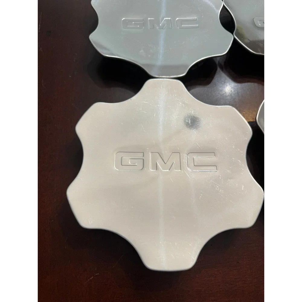 GMC Wheel Center Caps Set of 4 Silver OEM 9594256 Truck SUV Replacement